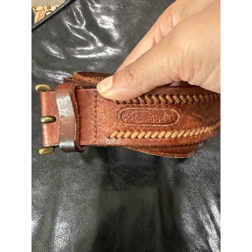 Columbia Mens Brown Genuine Leather Whipstitch Belt Size 44 Brass Buckle Rugged